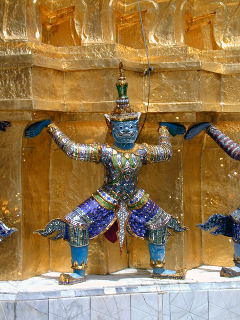 Wat Phra Kaeo (Temple of the Emerald Buddha) 18